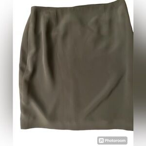 Gray silk Linda Allard Ellen Tracy skirt, 12.